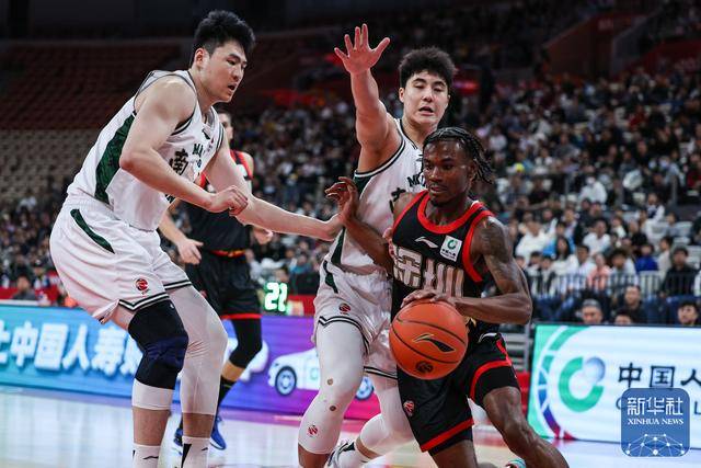 CBA常规赛｜深圳马可波罗胜南京天之蓝
