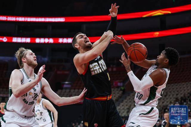 CBA常规赛｜深圳马可波罗胜南京天之蓝