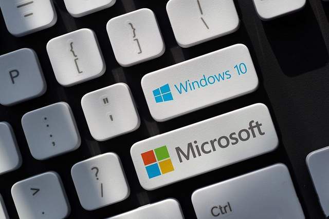 微软不甘心，ARM版windows坚持了15年，要翻身了？